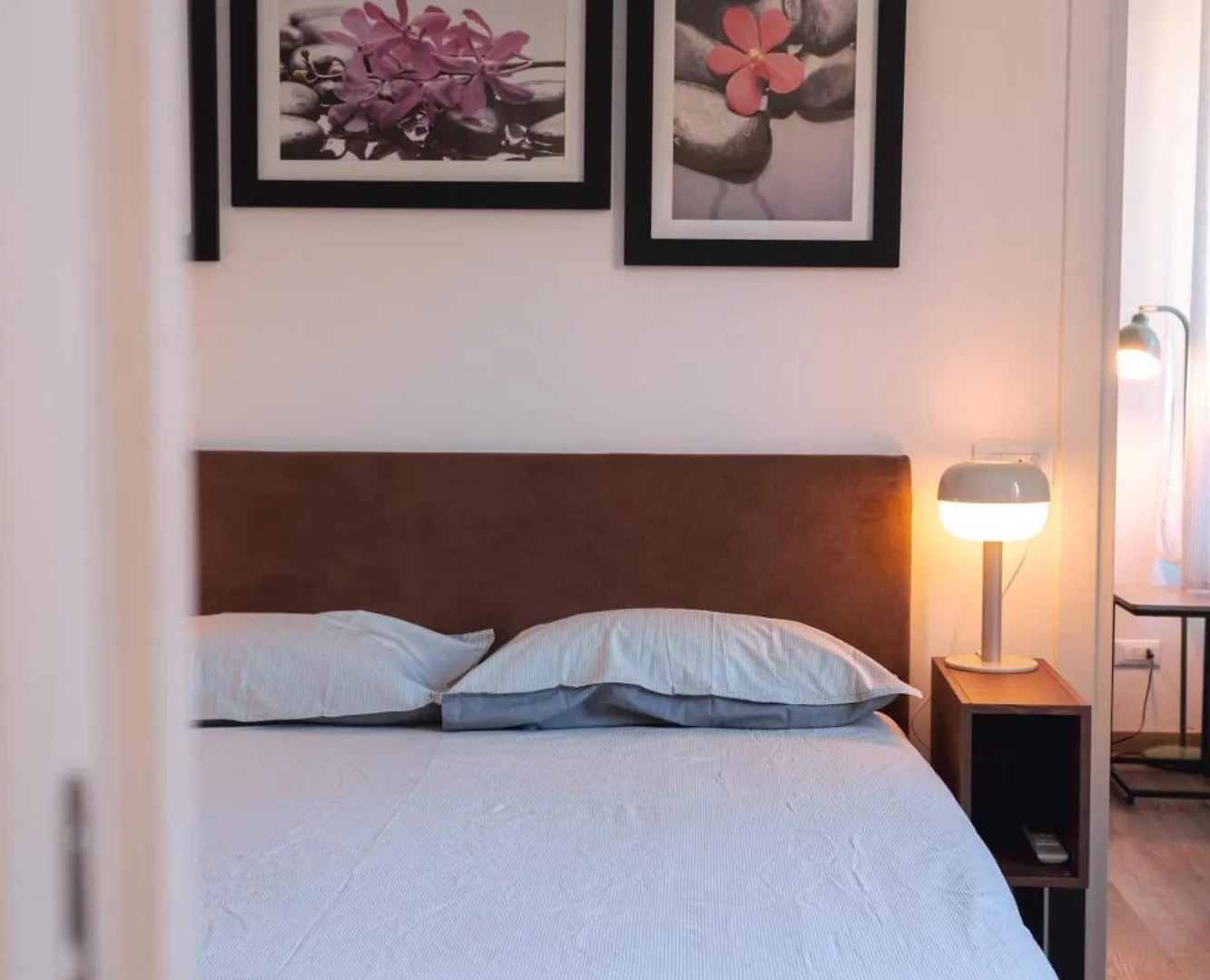 Vikos Lodge Apartment Bologna 0*,  Italy