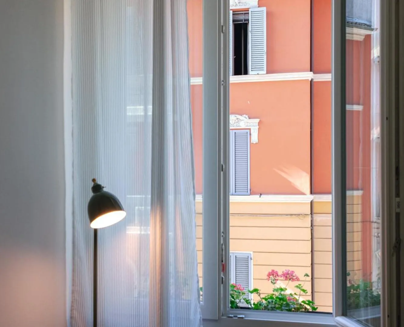 Vikos Lodge Apartment Bologna 0*,  Italy